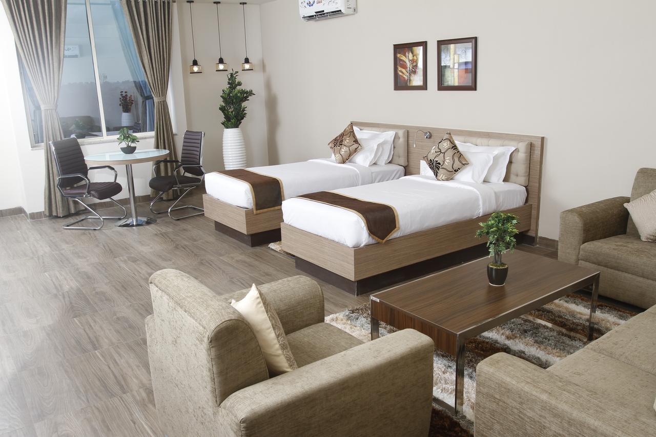 Hotel Genista Inn Ráncsí Kültér fotó