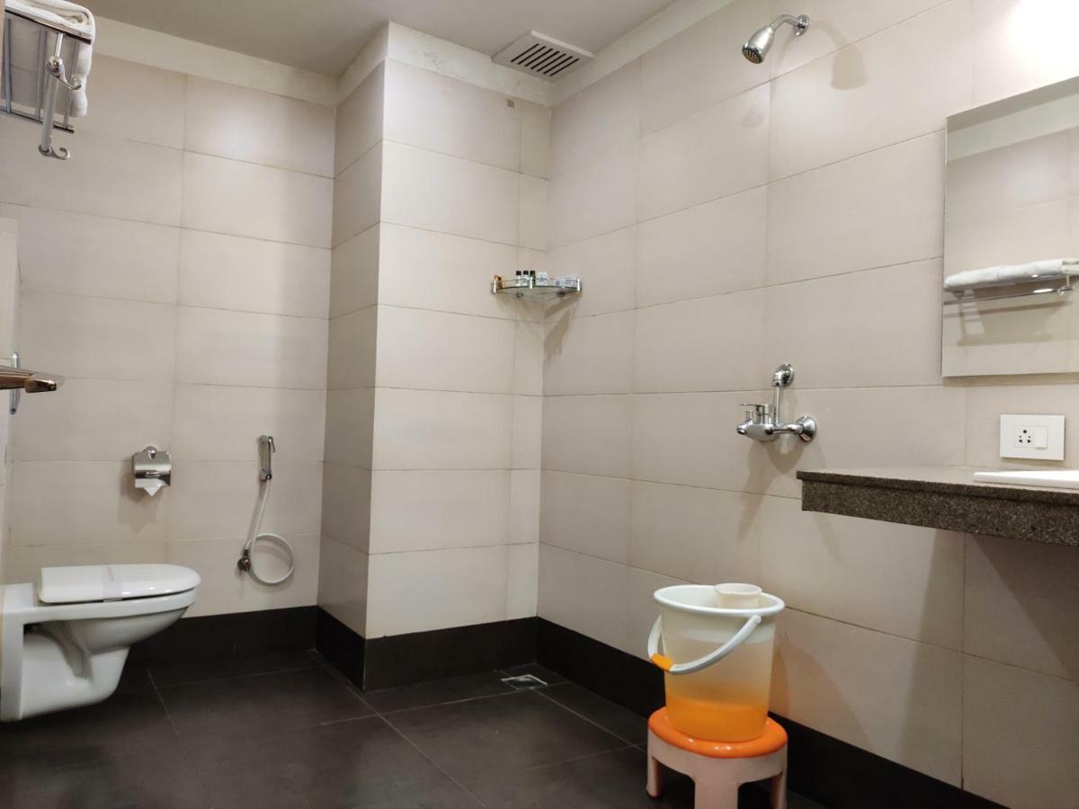 Hotel Genista Inn Ráncsí Kültér fotó